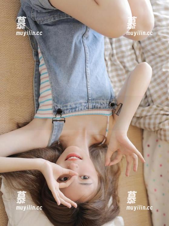 pans-曲奇 pans - 探索“曲奇”空姐的私房摄影合集,窥见她的别致魅力与风格!