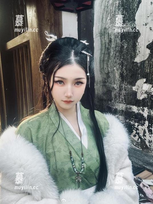 不呆猫最新力作赏析：抖娘与獒犬的海边泳装甜蜜[42P-336MB]