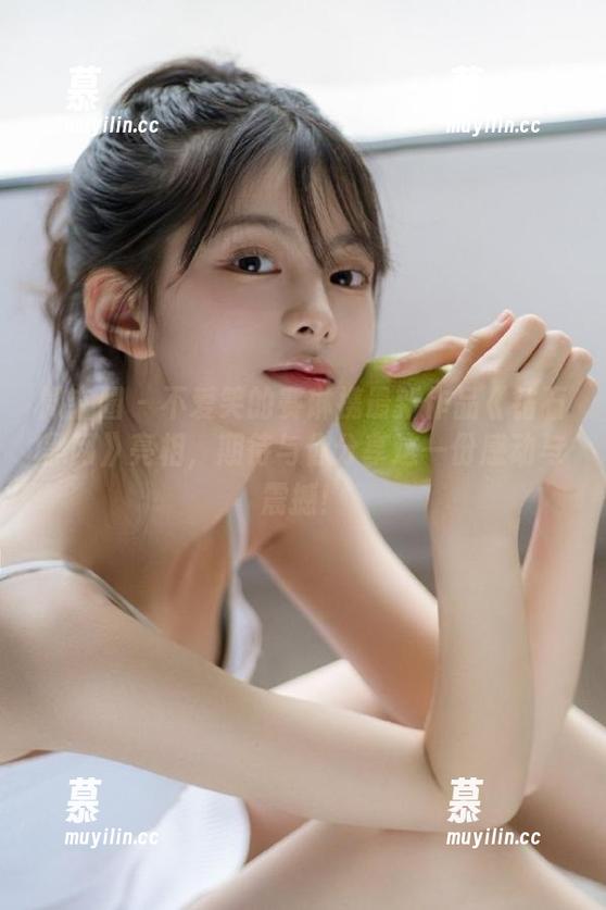 不爱笑的赛琳 微密圈 - 不爱笑的赛琳携最新作品《钻石黑网》亮相,期待与你分享这一份感动与震撼!