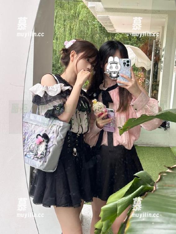 丽柜-伊园 丽柜 - 惊喜来临!伊园女孩写真合集免费分享,快来收集可爱吧!