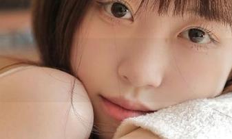丽柜 – 想知道凌凌姐姐的写真作品如何打动人心？一起来观看吧！