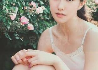 丽柜 – 高清分享文欣写真：她的秘密瞬间定格于镜头