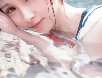 丽柜 – 捕捉灵动瞬间：文芮办公室私房写真图包，诠释职场女性的自信风采