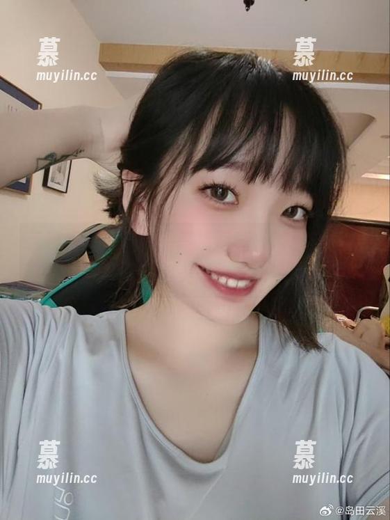 云溪溪 云溪溪高跟鞋在线高清写真,带你用视觉探索绝美时尚之旅