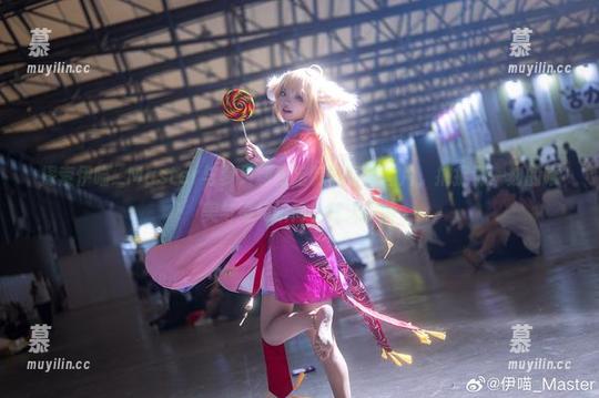 伊喵_Master 探索伊喵_Master与萝贝莉雅定制的写真图片,捕捉那一刻的唯美与奇幻瞬间,让人陶醉