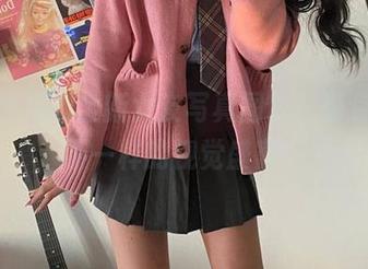 佳佳好难啊全新女友写真图包，带你体验不一样的视觉盛宴！