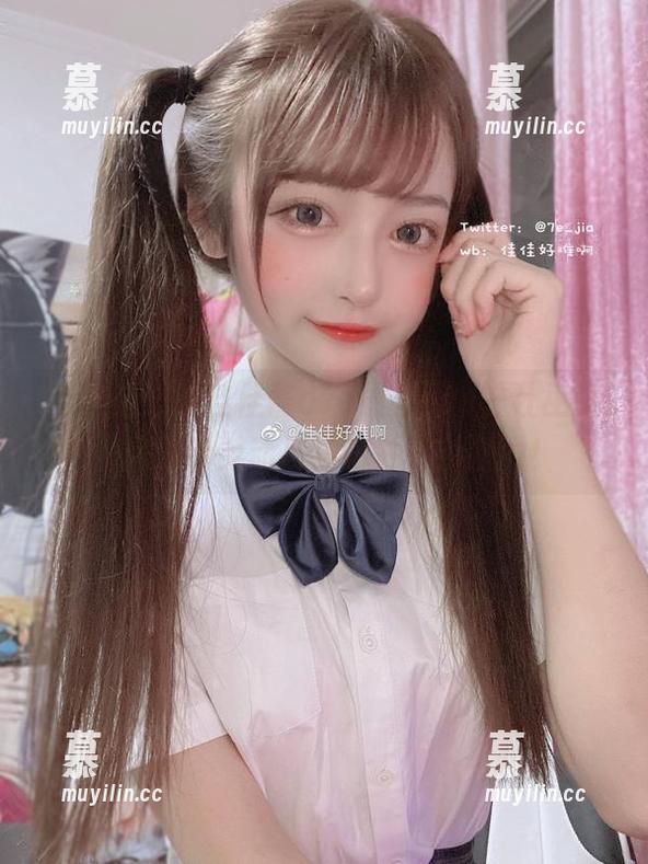 佳佳酱ovo 不容错过,佳佳酱ovo最新cos神社巫女作品展示灵动与神秘并存的魅力!