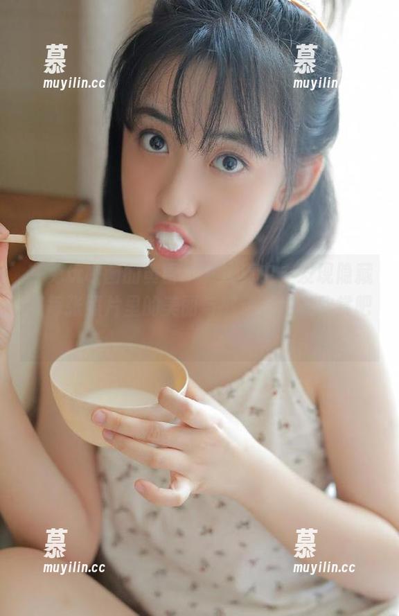 兔玩映画 在兔玩映画的黄昏少女写真中,发现隐藏在每张照片里的美丽与感动,快来欣赏吧!