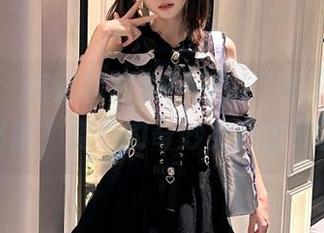 微密圈 – 高清写真集！探秘“十万口草莓粥粥”变身的奇妙女孩世界！