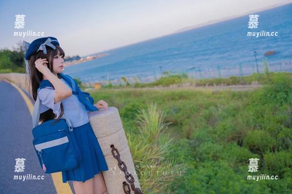 咬一口兔娘 “咬一口兔娘”秘书写真,图库分享背后的故事揭晓