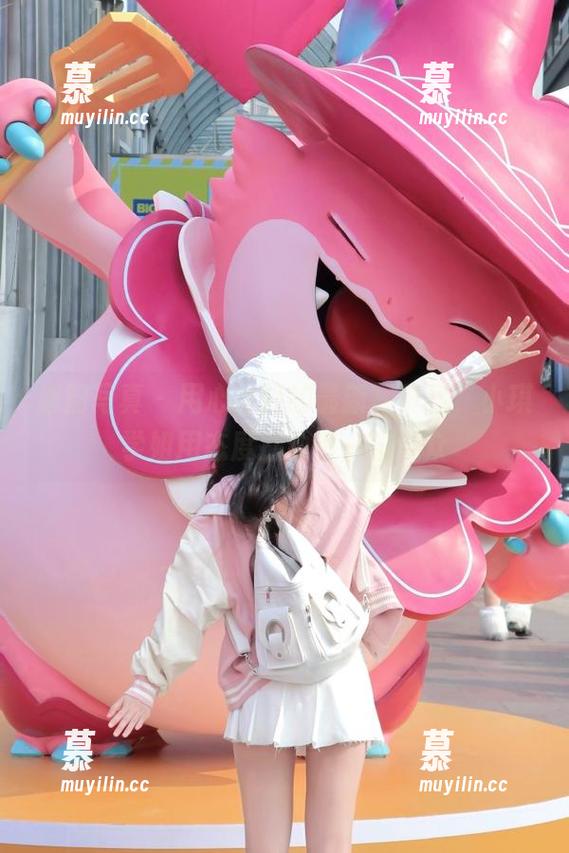 唐韵写真-小琪 唐韵写真 - 用心诠释的最新写真集,小琪学姐用态度打动每一位观众