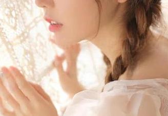 喵糖映画最新发布：免费制服少女照片，抓住青春的美丽时光！