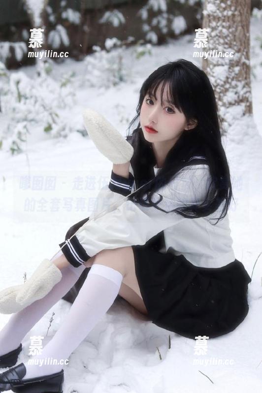 嗲囡囡-伍月yuer 嗲囡囡 - 走进伍月yuer的日常,欣赏她的全套写真图片,记录生活的真实美好