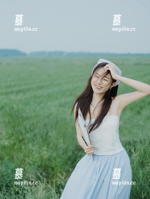 嗲囡囡-方子萱 嗲囡囡 - 美图来了!方子萱的泳装资源,让你的朋友圈瞬间提升时尚感!
