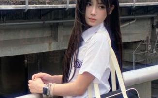 嗲囡囡 – 让人惊艳的西门小玉美脚写真套图，绝对不容错过！