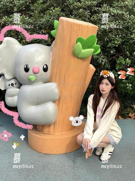 头条女神-杨漫妮baby 头条女神 - 杨漫妮baby化身兔女郎,私拍美图记录她轻松自然的时刻与个性