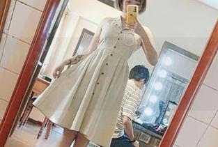 时尚Icon奶桃桃最新图库发布，牛仔裤写真作品打破常规！