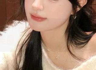 微密圈 – 不容错过的小u优优子圣诞限定私拍美图，尽显冬季的清新与诱惑！