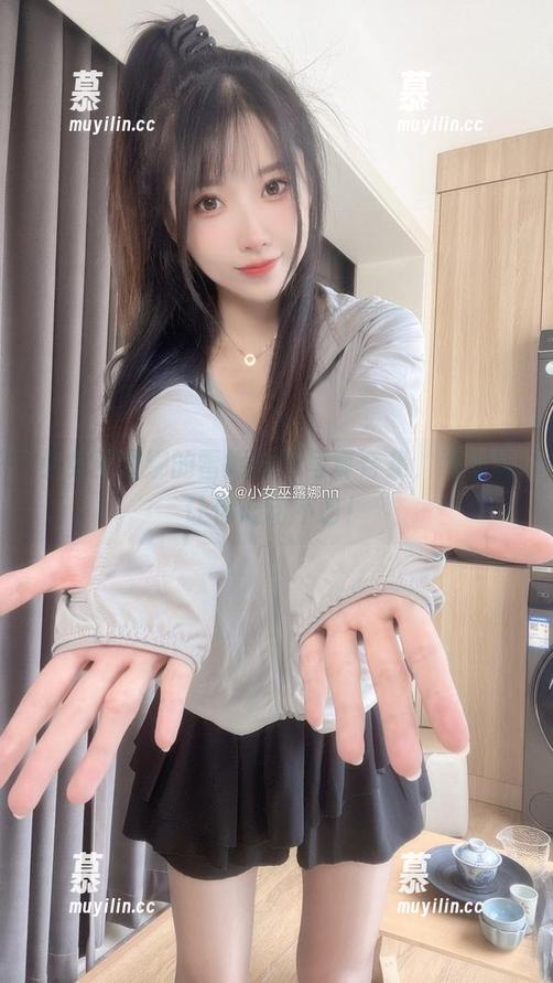 小女巫露娜的雷姆婚纱写真合集，绝对能让你心动不已！