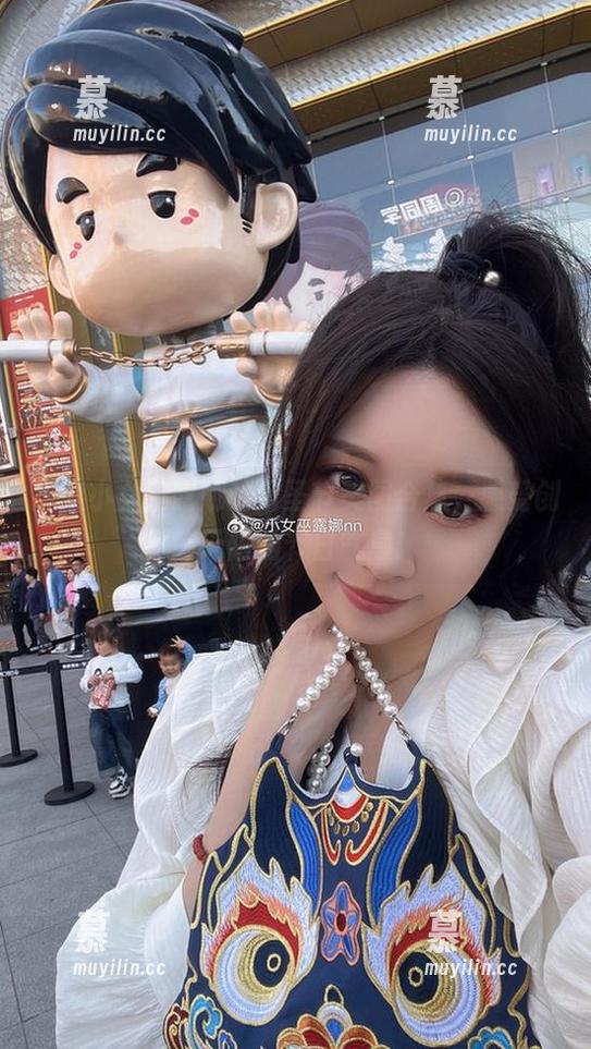 小女巫露娜 探索小女巫露娜的万圣节美图合集,感受创意无限的节日气息!