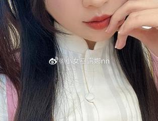 高清写真在线呈现：小女巫露娜白色幻想穿越时空