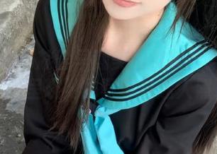 微密圈 – 小芯酱早期美拍视频合集：独特视角呈现她的写真与迷人照片