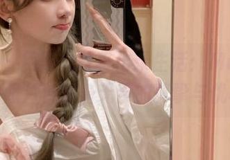 尤果网 – 用黑白写真记录生活：Maggie的照片传递着无声的真挚与优雅