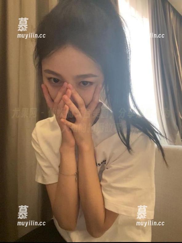 尤果网 - 仙妮的天台美图，分享那些不为人知的拍摄故事