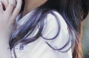 尤果网 – 一起欣赏周妍希的网袜美图，分享那些自嘲但依然美丽的瞬间