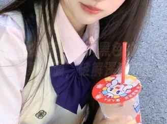尤果网 – 小喜带你走入黑色的世界：独特写真合集资源，破解深邃美的密码