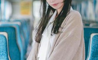 尤果网 – 看李焱姐姐如何用美图翻转人生，分享她的写真，带你走上人生巅峰！