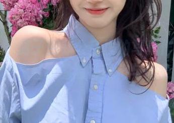 尤果网 – 游子熙办公室里的写真作品，等你来观看她的独特风格与创意！