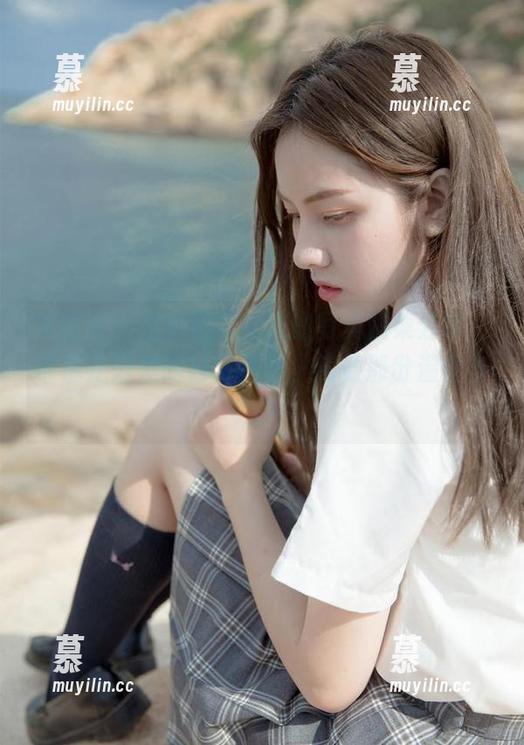 尤蜜荟-是小逗逗 尤蜜荟 - 是小逗逗女友的写真图集分享,带你走进她的日常生活,感受那份温馨与浪漫!