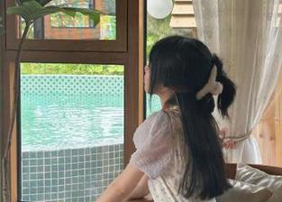 尤蜜荟 – 深入熊小诺的透明美学，一起来观看与众不同的写真图片！