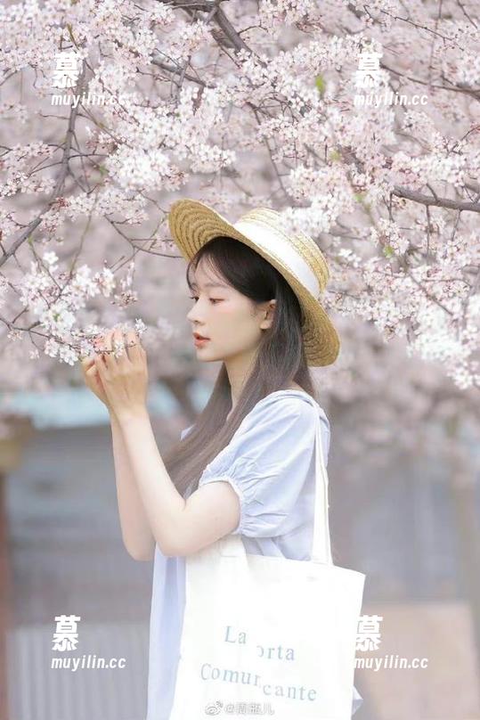 尤蜜荟-蓝夏Akasha 尤蜜荟 - 蓝夏Akasha的万圣节写真全集,尽在此处,快来免费下载,感受她的魅力吧!
