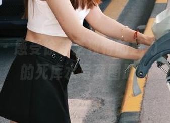 微密圈 – 感受徐莉芝独特的魅力，尽在她的死库水写真图册！