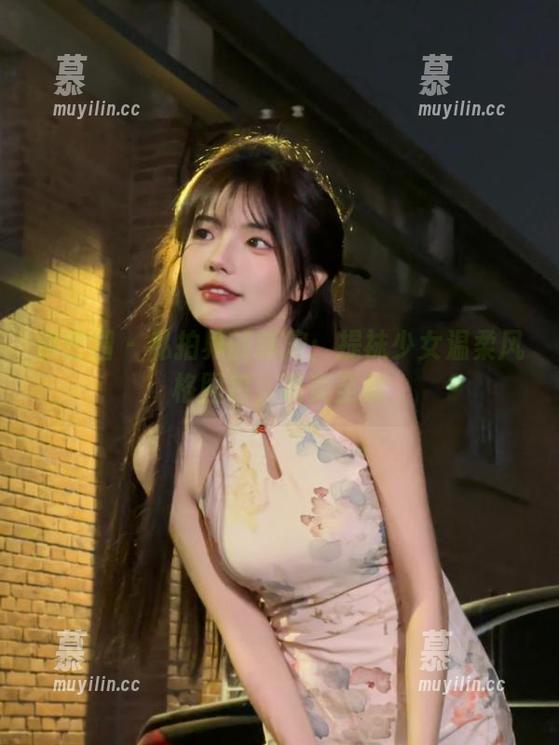 提袜少女 微密圈 - 私拍界的新宠:提袜少女温柔风格图包,唯美至极