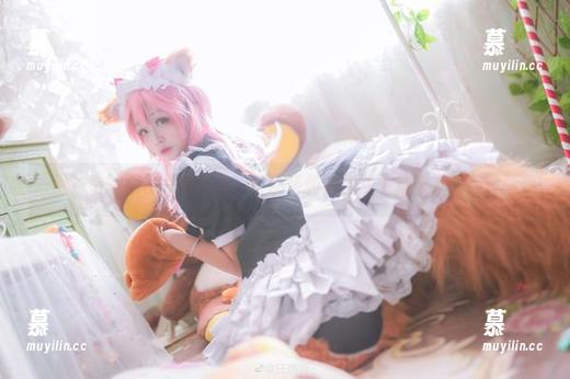 日奈娇 一组独特的黑色礼服写真,日奈娇最新图片更新带来全新体验!