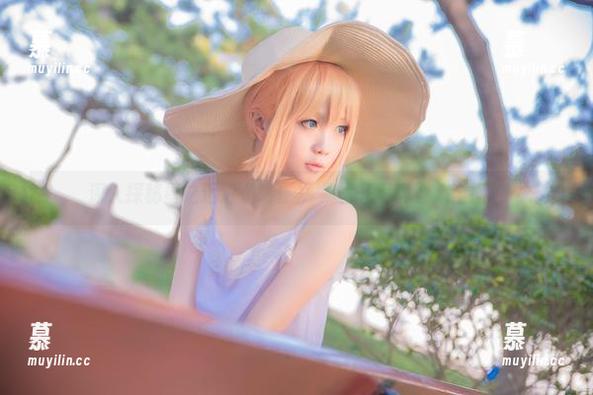 星之迟迟 深入探秘星之迟迟《鸣夏》-黑太子写真合集全图包