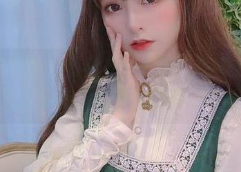 追寻星野saori学姐的足迹，享受她的美图分享和灵感无限的写真世界