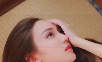 梦丝女神 – 古装戏中的“晓晓”：畅享绝美原图和壁纸，沉浸在历史的余韵中