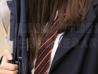 梦丝女神 – 高清温柔图包中的雪馨，与你分享她生活中的那些动人瞬间