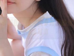 在线分享美图：探索森萝财团的丝袜少女绚丽写真