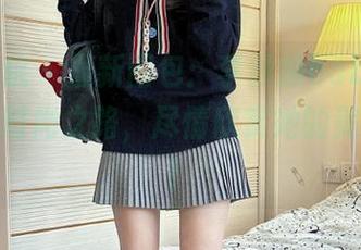 模范学院 – 最新图包：李颖煊baby带你漫步于时尚之路，尽情欣赏她的美腿风采！