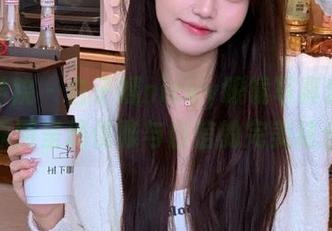 模范学院 – 白子嫣nicky眼镜写真套图，原图呈现优雅与自信的完美结合