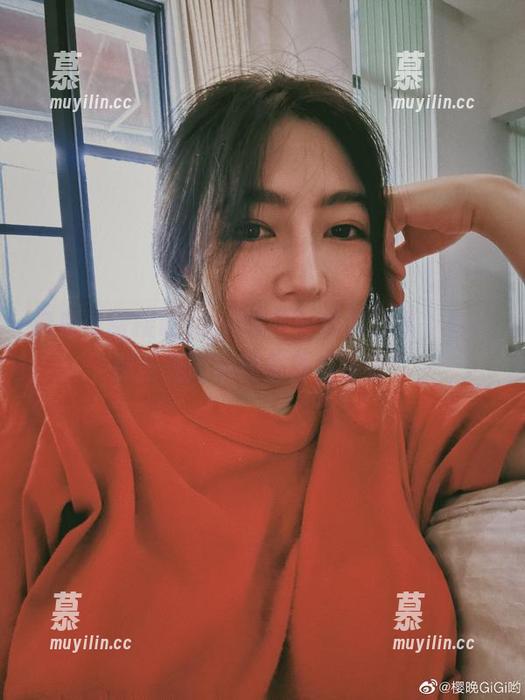 樱晚gigi 亲身体验樱晚gigi的御姐写真分享,探寻那些美丽瞬间的背后秘密!