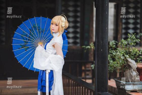 焖焖碳 感受“焖焖碳”的独特艺术风格,细细品味“小天鹅女仆”写真全集中的每一份情感与美丽。