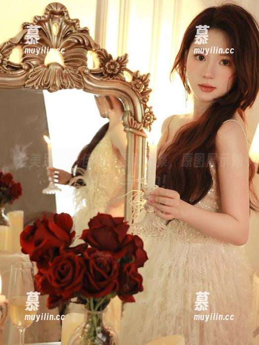爱美足-小佳 爱美足 - 小佳秘书摄影全集,原图展示她的时尚与魅力!