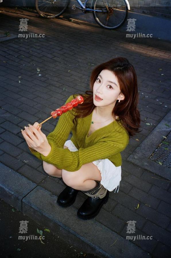 爱蜜社-杨紫嫣Cynthia 爱蜜社 - 细腻营造居家氛围,杨紫嫣Cynthia的10张写真原图捕捉到家的每一份温暖