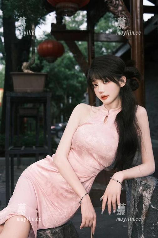 爱蜜社-杨紫嫣 爱蜜社 - 专属定制图集:解锁杨紫嫣JK时尚穿搭,演绎个性与魅力
